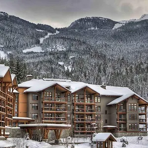 Lodging Ovations Hotel Whistler